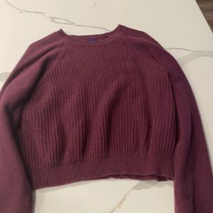 Maroon sweater